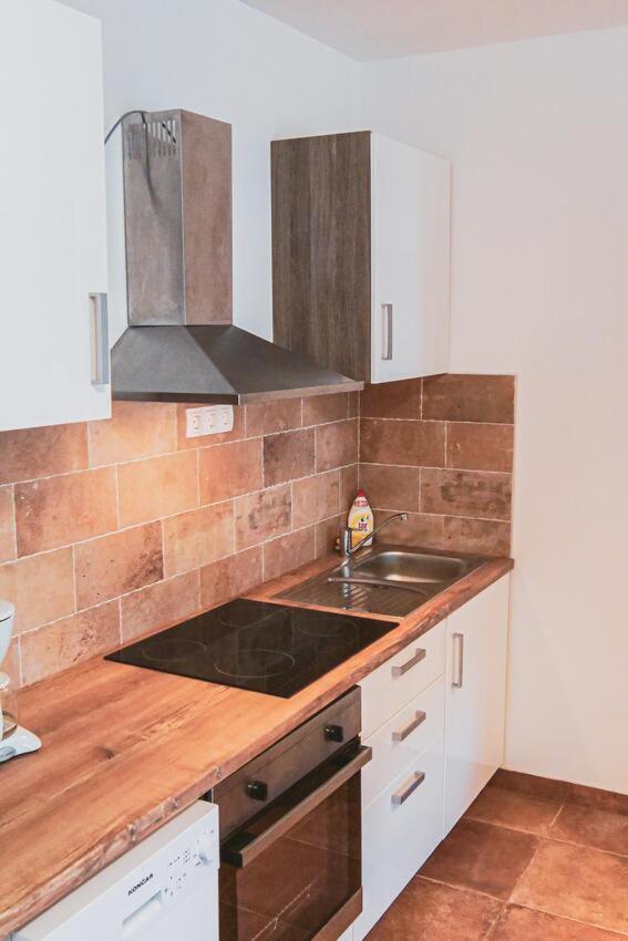 Fully Renovated One Bedroom Apartment With A Seaview - A Sevid Exteriér fotografie